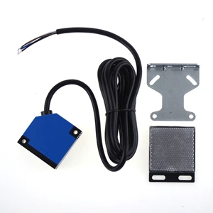 G50-3B4PC retro-reflective photoelectric switch
